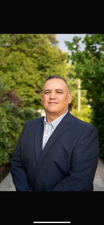 Dan  Benavides Image